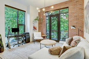 Casa, banheiro privativo (Lamar Treehouse) | Lounge