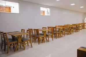 Free daily buffet breakfast - HOTEL COMFORT STYLES (Almenara)