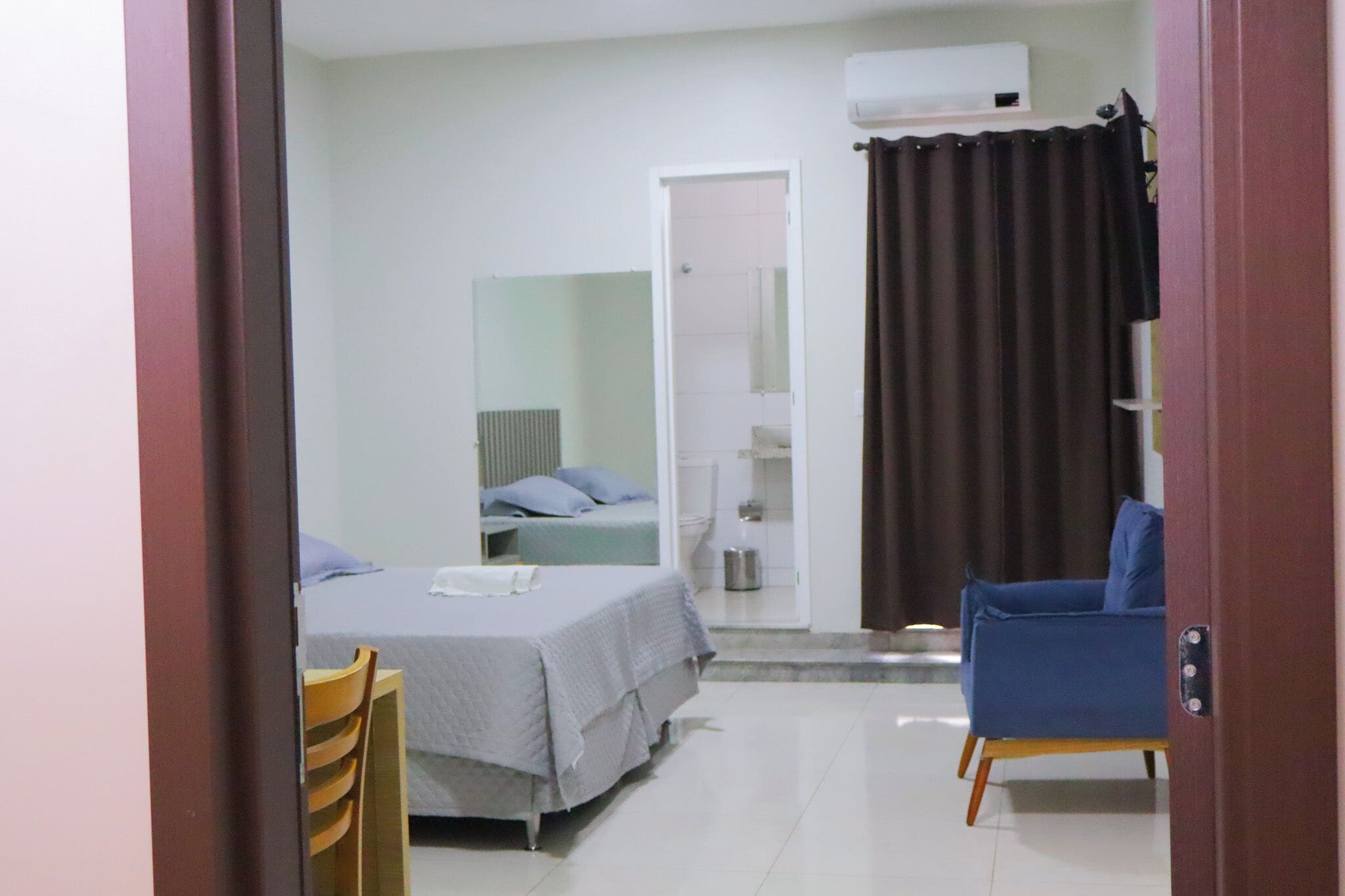 Deluxe kamer | Een bureau, een laptopwerkplek, gratis wifi