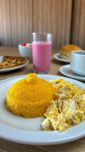 Free daily buffet breakfast - Boulevard Hotel (Crateús)