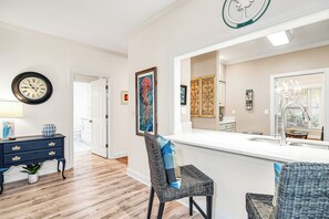 Interior - GB 145-4 - The Getaway 3 Bedroom condo in Pawleys Island (Pawleys Island)