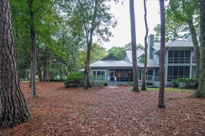 Exterior - GB 145-4 - The Getaway 3 Bedroom condo in Pawleys Island (Pawleys Island)