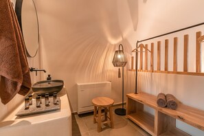 Douche, serviettes fournies