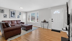 Huis, 4 slaapkamers | Woonruimte | Smart-tv en streamingdiensten