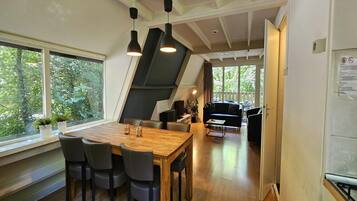 Chalet | Tempat makan