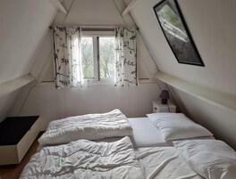 Chalé | 2 quartos, roupa de cama