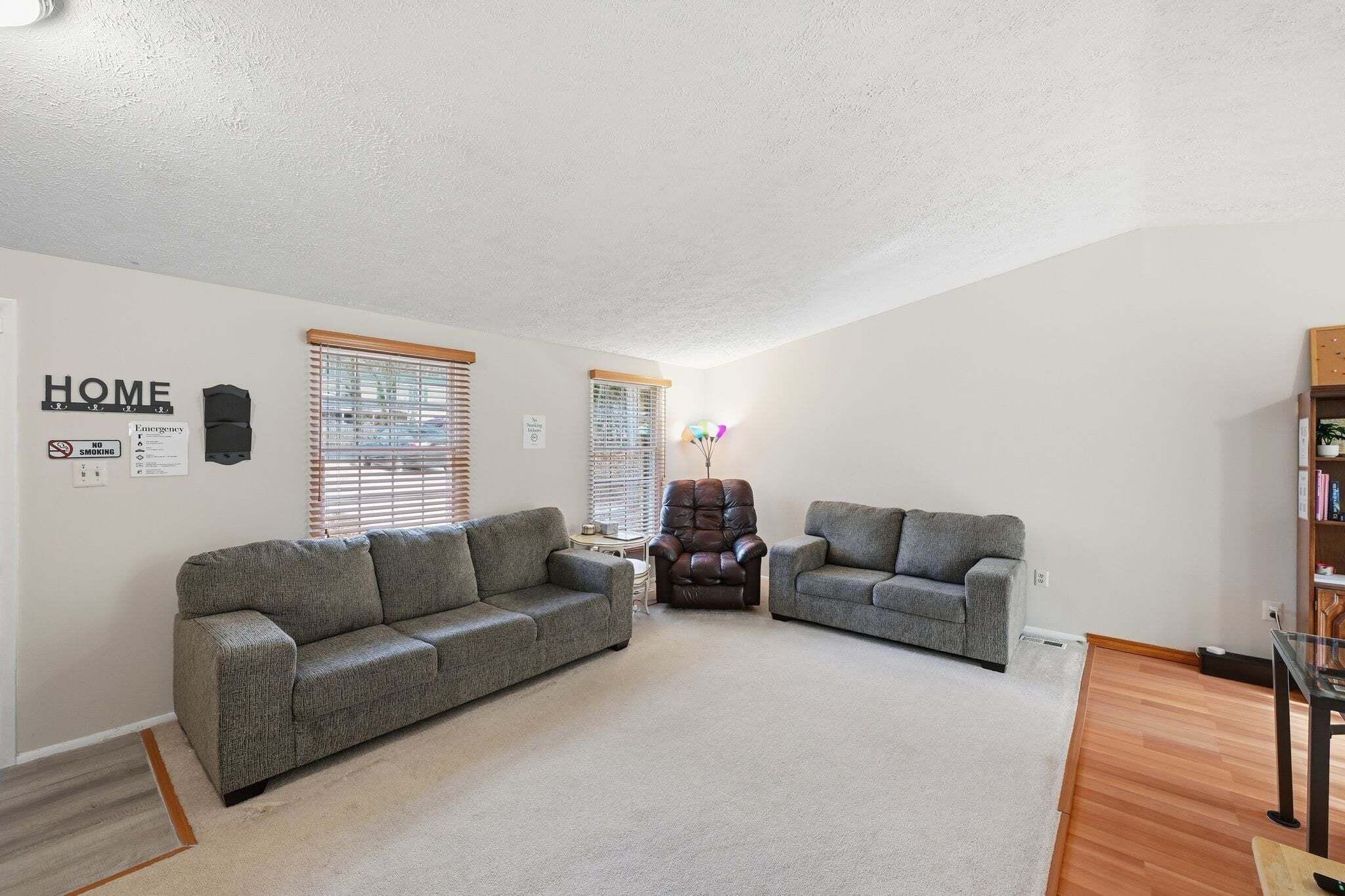 Huis, 3 slaapkamers | Woonruimte | Een smart-tv