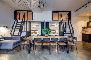 Dining - AN IDEAL BLEND OF COMFORT, PARISIAN CHARM-JUST STEPS FROM PLACE DE LA RÉPUBLIQUE (Paris)