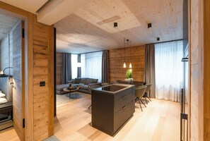 Interior - 2-bedroom apartment in serene Andermatt perfect for your getaway, with pool (Andermatt)