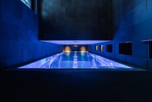 Innenpool, beheizter Pool