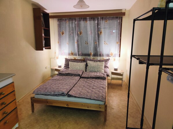Room - Adorable 1-bedroom studio in charming Jihomoravský kraj (Jihomoravský kraj)