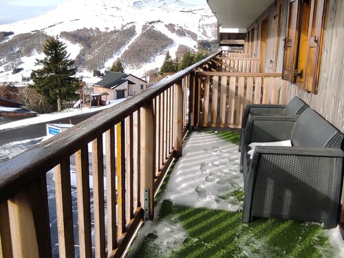Appartement cosy à Super-Besse pour 6 personnes avec parking