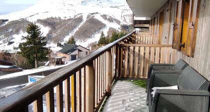 Appartement cosy à Super-Besse pour 6 personnes avec parking