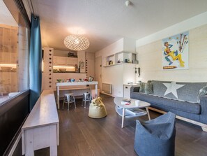 TV - 3-Room Apartment in Méribel Center with Parking and WiFi (Méribel)