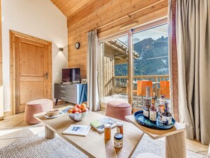 Dining - Premium Apartment Champagny, 8 pers, SPA, WIFI, Parking (Champagny-en-Vanoise)