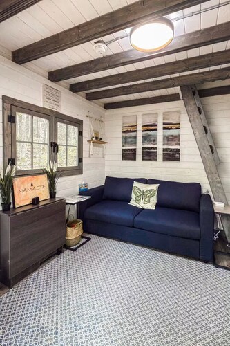 Family Bunkie | Sleeps 4 | Forest Views + Loft