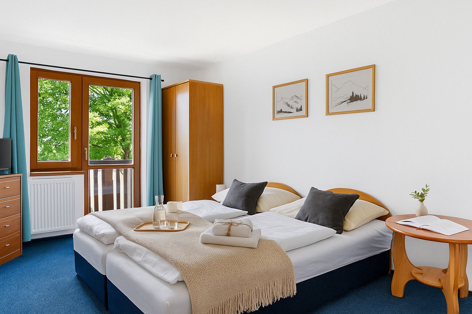 Deluxe Double Room, Balcony, Mountain View | Blackout drapes, free WiFi