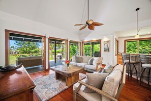 Smart TV, offices - Ohana Kai, Luxe Princeville home w/ AC (Princeville)