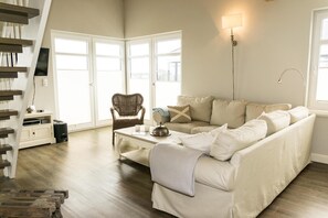 TV, stereo - Unforgettable vacations on the Baltic Sea: sea views and pure comfort! (Fehmarn OT Fehmarnsund)