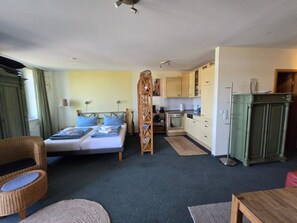 1 bedroom, travel cot - Relaxing vacation apartment on the Baltic Sea with a view and close to the beach! (Fehmarn)