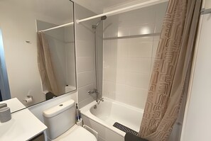 Apartment | Badezimmer