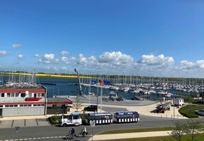 Marina - Unforgettable vacation at the marina: cosy vacation apartment with lake view! (Fehmarn)