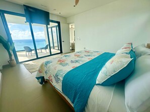 2 bedrooms, WiFi - In the Blue Sky - Spectacular view home (Simpson Bay)