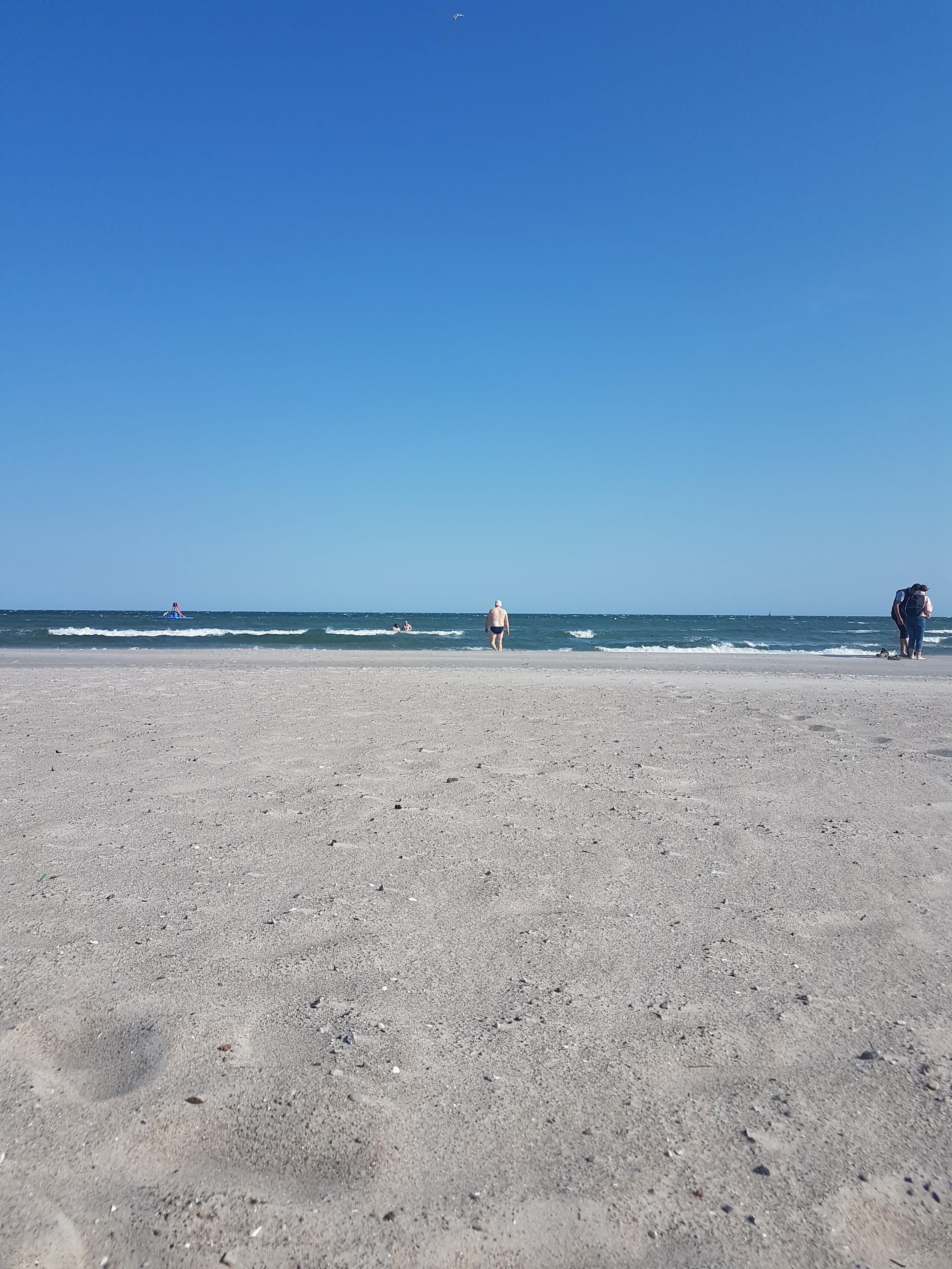 بالقرب من الشاطئ