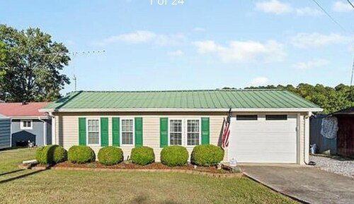 Wonderful 3-bedroom house with AC in welcoming Cross Hill