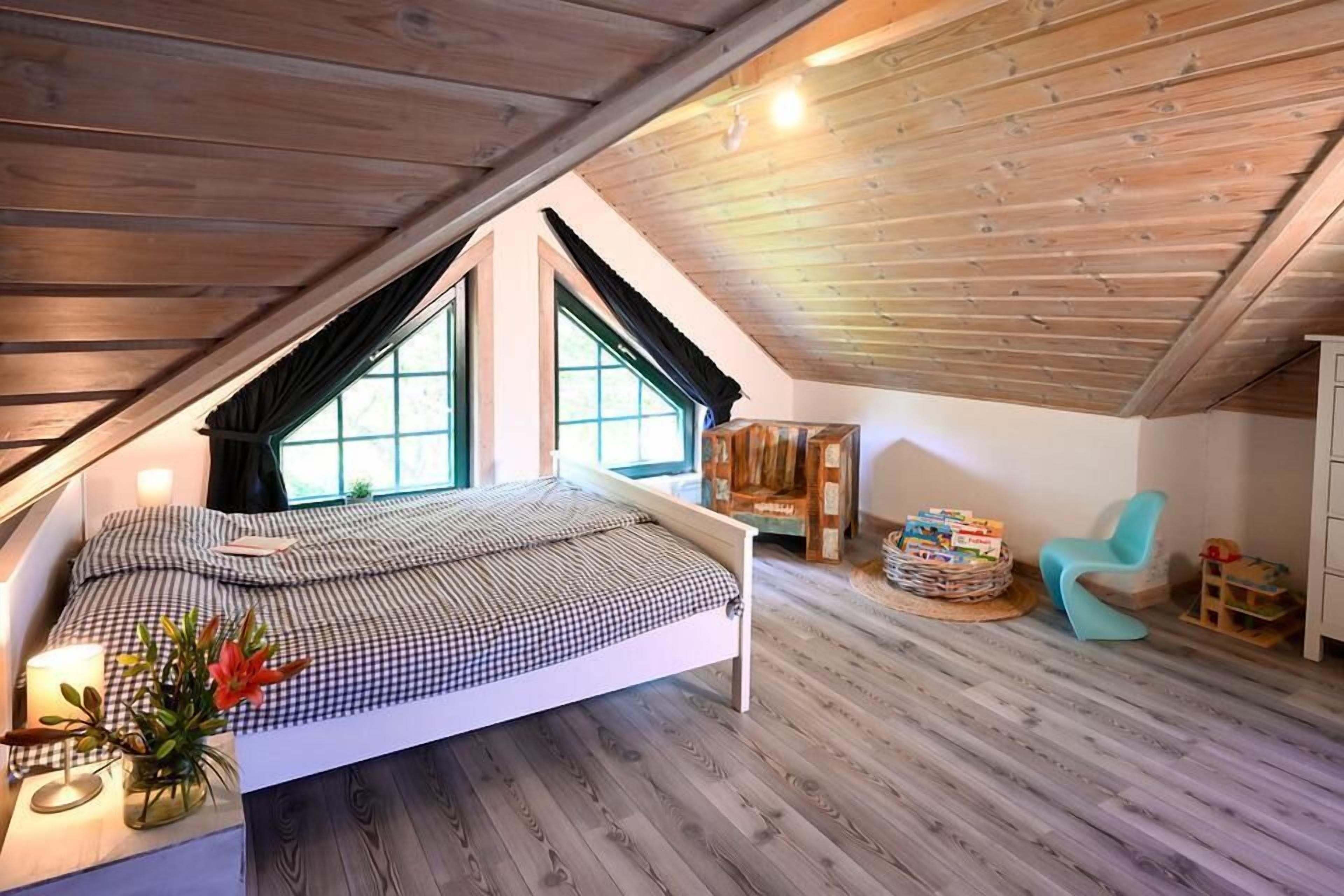 سرير سفر وواي فاي مجانًا