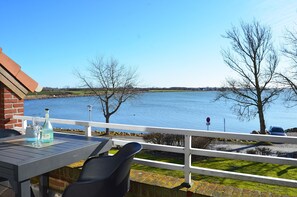 Outdoor dining - Relax at Quartier Meerblick - your vacation right by the sea! (Fehmarn)