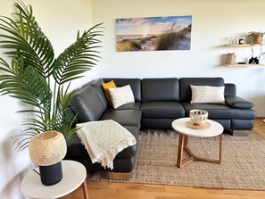 TV - Pure relaxation at Quartier Strandblick - vacation right by the sea! (Fehmarn)