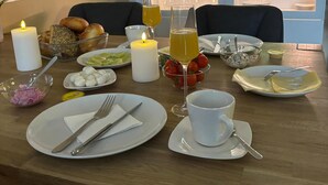 Unclassified image, 2 of 23, button - Directly south beach Fehmarn stylish apartment with terrace on the promenade (Fehmarn)
