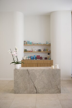 Couples treatment rooms, deep-tissue massages - Sunrise Emerald (Paralimni)