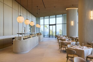 Buffet - Sunrise Emerald (Paralimni)