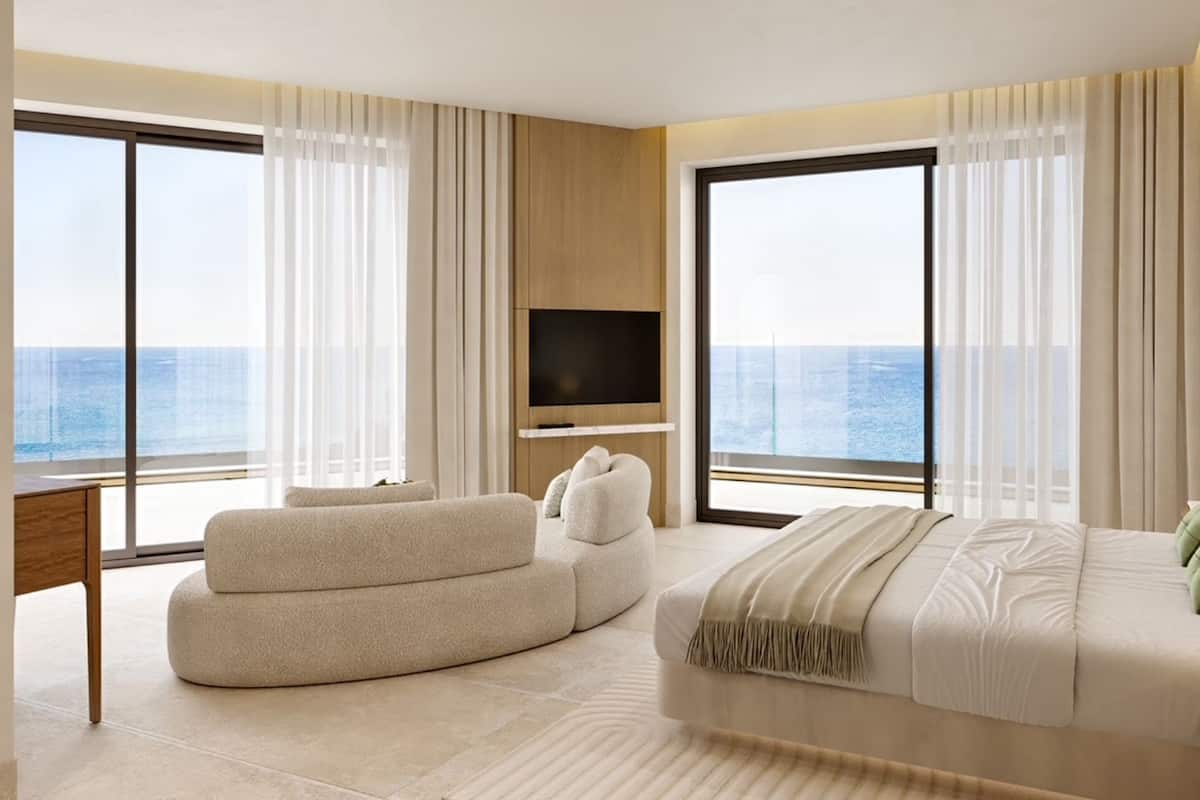 Suite, 2 Bedrooms, Sea View | In-room safe, free WiFi