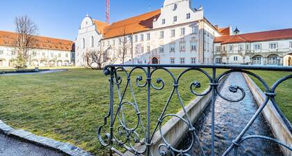 Apartment mit Bergblick, Balkon und WLAN – Traumhafte neue Wohnung am Bach