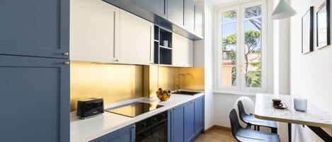 Fridge, microwave, dishwasher, toaster