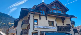 Apartamento con vistas a la montaña y balcón