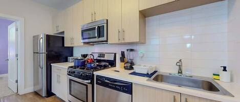 Microwave, oven, stovetop, dishwasher