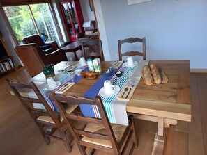 تناول الطعام