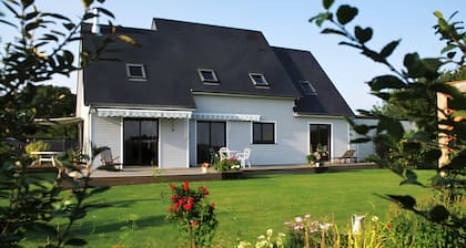 La Morinière Guest Room with Wi-Fi