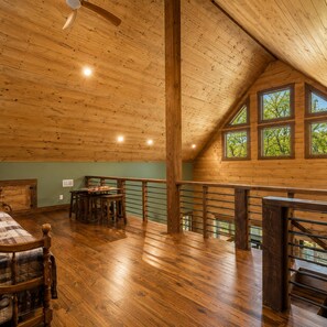 Interior - Whispering River Retreat - - Private Dock on the Toccoa River (Mineral Bluff)
