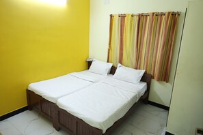 Classic Double Room - Lakshmi Palace Near MGR Bus Stand (Madurai)