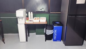 In-room dining - Joy Guesthouse (Seoul)