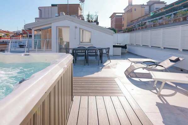 Comfort Condo, City View | Terrace/patio - The Rooftop by Edera (Bologna)