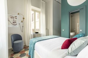 2 Schlafzimmer, Schreibtisch, Bügeleisen/Bügelbrett