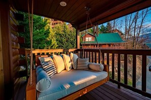 Exterior - Cabin On A Cloud (Gatlinburg)