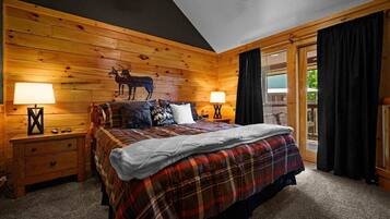 Cabin, Private Bathroom, Mountain View (Cabin On A Cloud ) | Blackout curtains, iron/ironing board, free WiFi