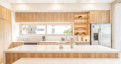 Designer House with Private Pool & Golf Cart